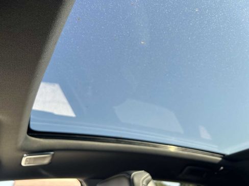 New 2025 Cadillac Optiq Luxury 1 image 17