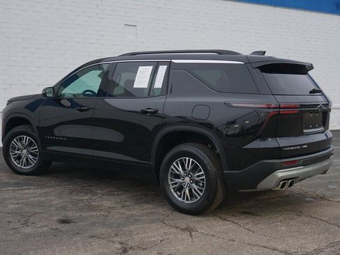 Used 2025 Chevrolet Traverse LT w/ LPO, Floor Liner Package image 8