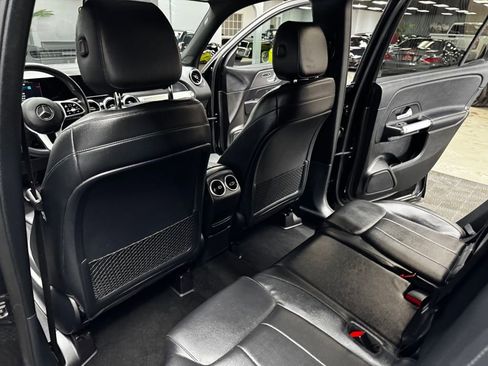 Used 2020 Mercedes-Benz GLB 250 4MATIC image 44