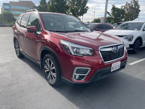 Used 2020 Subaru Forester Limited w/ Popular Package #3 AWD/4WD image 1