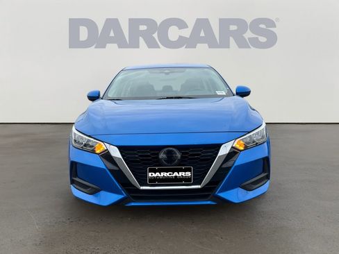 Used 2022 Nissan Sentra SV image 2