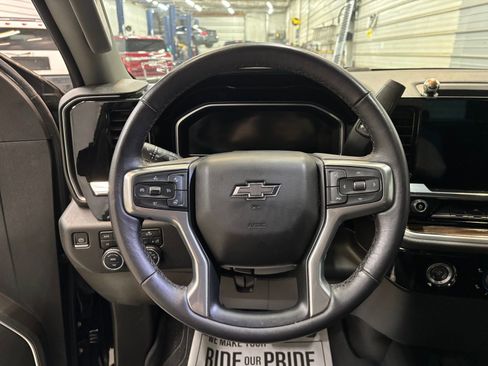 Used 2022 Chevrolet Silverado 1500 RST w/ Z71 Off-Road Package image 15
