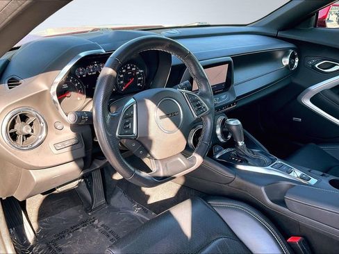 Used 2021 Chevrolet Camaro LT w/ RS Package image 7
