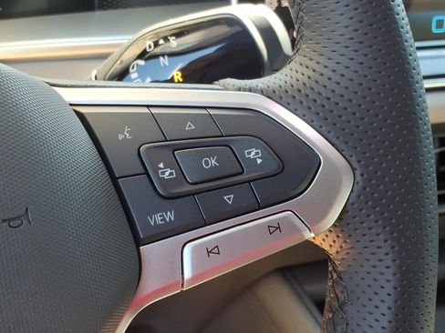 New 2026 Volkswagen Tiguan SE R-Line image 19