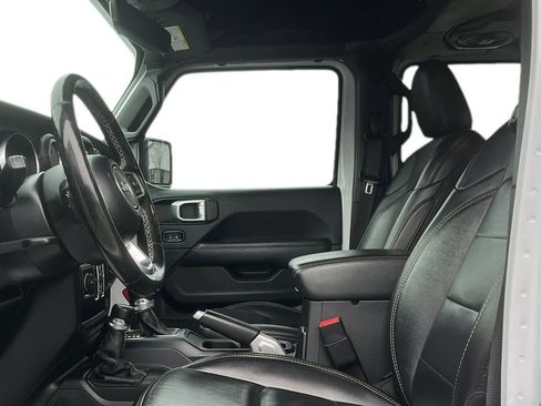 Certified 2021 Jeep Gladiator Overland w/ Dual Top Group image 13