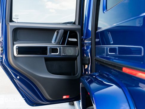 Used 2022 Mercedes-Benz G 63 AMG 4MATIC w/ G Manufaktur Interior Package image 29