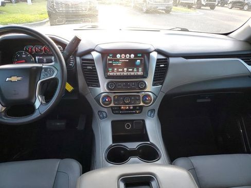 Used 2018 Chevrolet Tahoe LT image 14