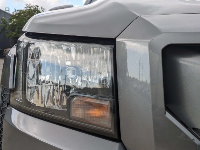 Used 2022 Nissan Frontier SV RWD image 10