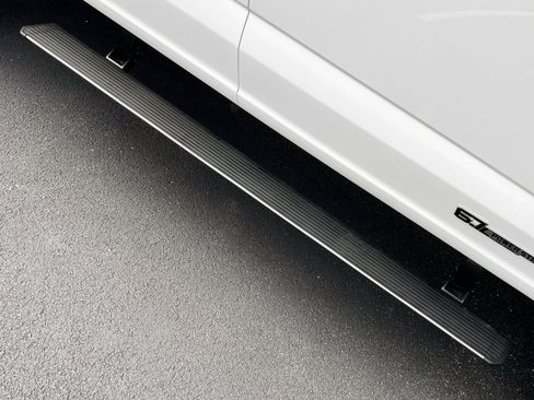 Used 2023 Ford F250 Platinum w/ FX4 Off-Road Package image 17