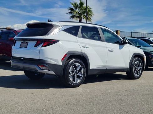 New 2026 Hyundai Tucson SEL image 2