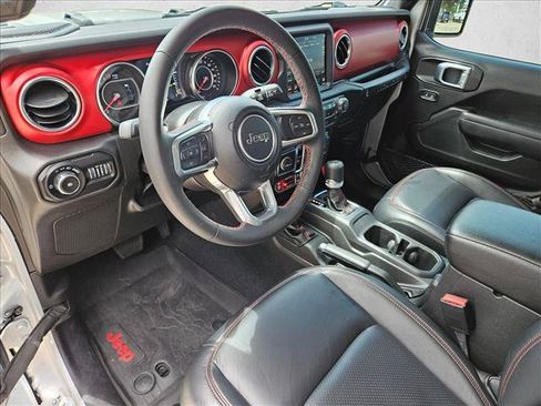 Used 2022 Jeep Wrangler Unlimited Rubicon w/ LED Lighting Group AWD/4WD image 9