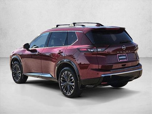 Used 2024 Nissan Rogue Platinum FWD image 8