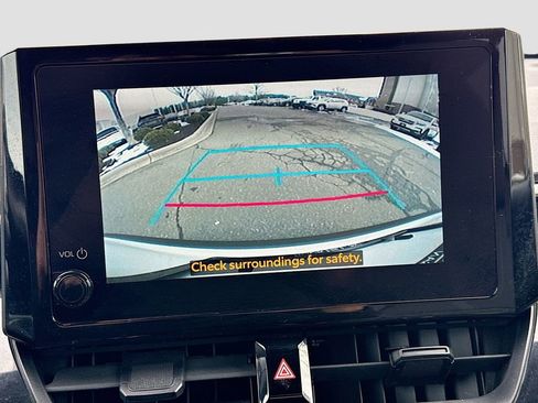 Used 2023 Toyota Corolla Cross SE image 13