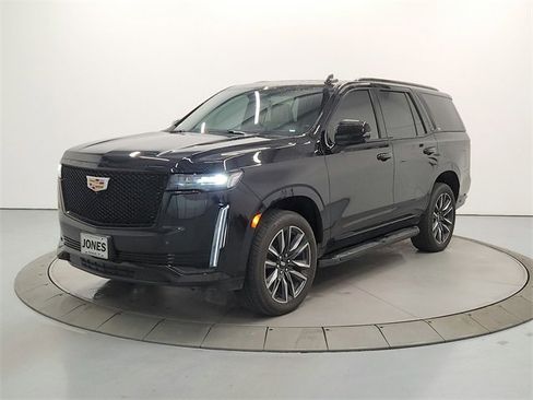 Used 2022 Cadillac Escalade Sport image 3