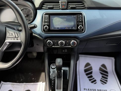 Used 2025 Nissan Versa SV image 16