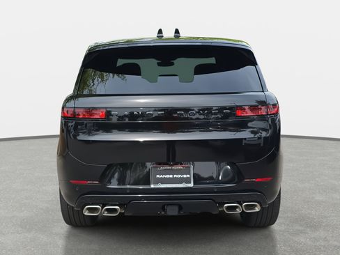 New 2025 Land Rover Range Rover Sport Dynamic SE image 6