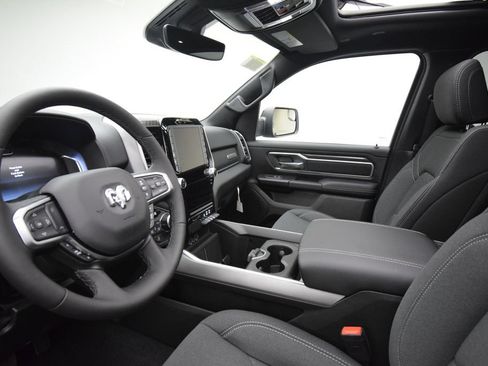New 2026 RAM 1500 Big Horn AWD/4WD image 35