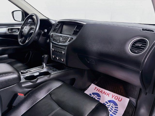 Used 2018 Nissan Pathfinder SL AWD/4WD image 32