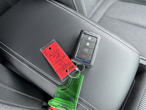 New 2026 Jeep Cherokee Laredo image 30