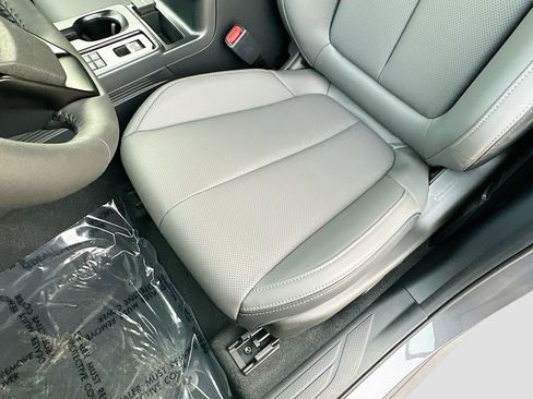 New 2026 Subaru Outback Limited AWD/4WD image 20