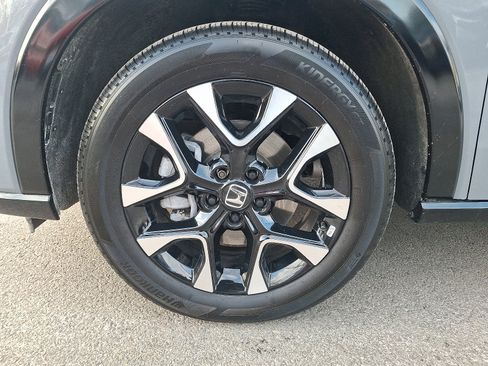Certified 2026 Honda HR-V EX-L image 11