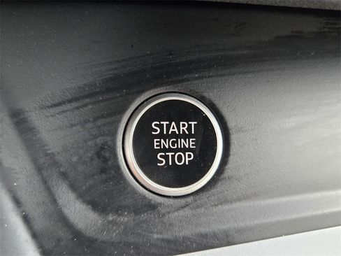 Used 2021 Audi Q3 2.0T Premium w/ Convenience Package image 28