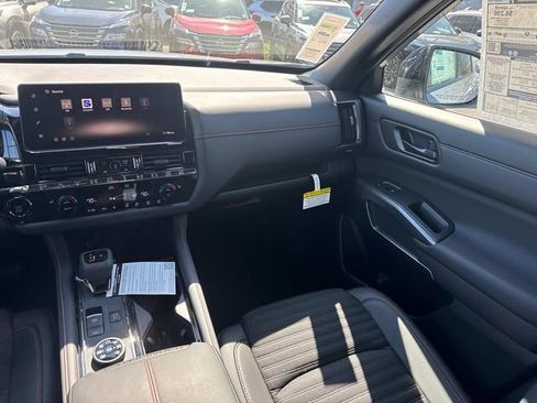 New 2026 Nissan Pathfinder Rock Creek image 20