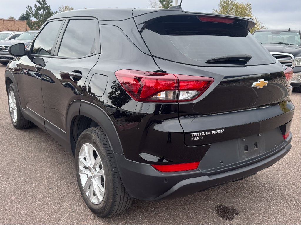 Used 2022 Chevrolet TrailBlazer LS AWD/4WD image 5