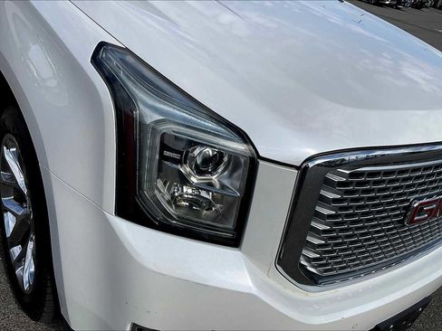 Used 2016 GMC Yukon Denali w/ Open Road Package image 28