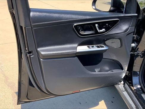 Used 2024 Mercedes-Benz GLC 300 image 22