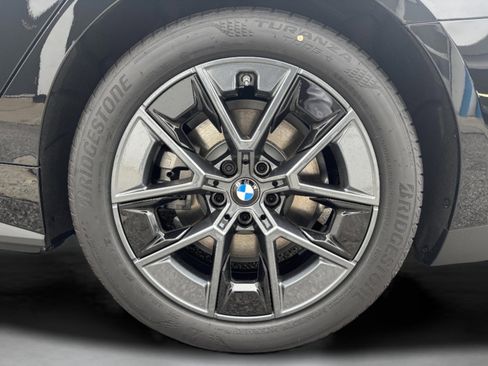 Used 2026 BMW i4 eDrive40 image 33