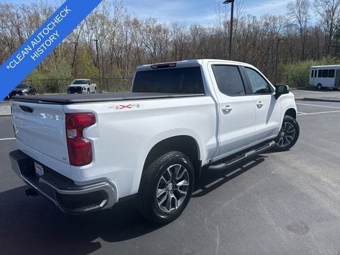 Used 2024 Chevrolet Silverado 1500 LT AWD/4WD image 4