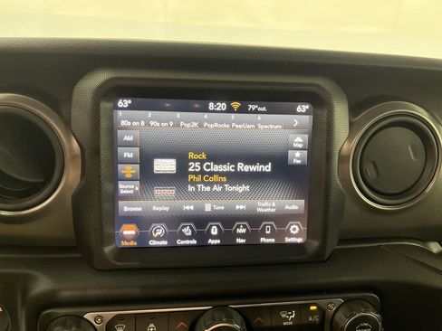 Used 2023 Jeep Wrangler Unlimited w/ Cold Weather Group AWD/4WD image 18