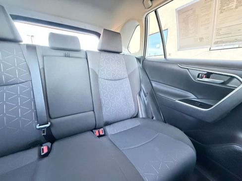 Used 2025 Toyota RAV4 XLE w/ Convenience Package image 37