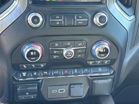 Used 2020 GMC Sierra 2500 Denali w/ Denali Ultimate Package image 32