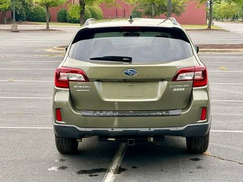 Used 2017 Subaru Outback 2.5i Touring w/ Popular Package #5A AWD/4WD image 6