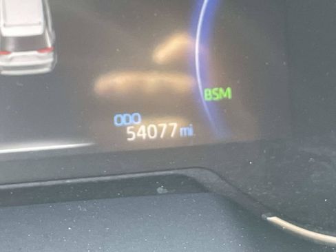 Used 2025 Toyota RAV4 SE w/ Weather Package AWD/4WD image 14
