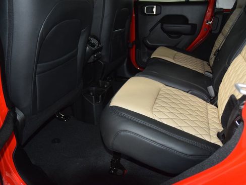 Used 2024 Jeep Wrangler Unlimited Sport AWD/4WD image 33
