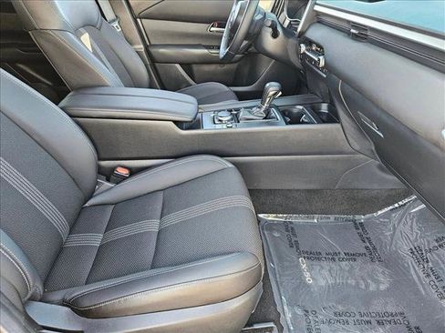 Used 2025 MAZDA CX-50 AWD 2.5 S w/ Premium Package image 19