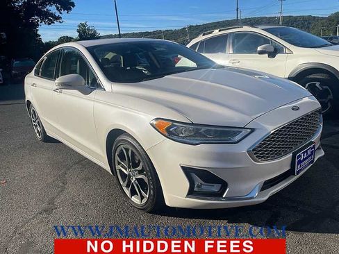 Used 2020 Ford Fusion Titanium FWD image 5