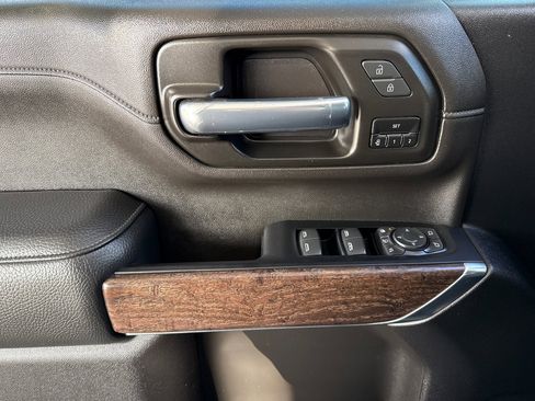 Used 2022 GMC Sierra 2500 Denali w/ Denali Ultimate Package image 12