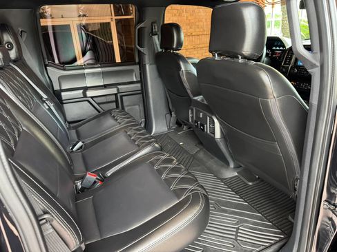 Used 2019 Ford F150 XLT w/ Equipment Group 302A Luxury AWD/4WD image 23