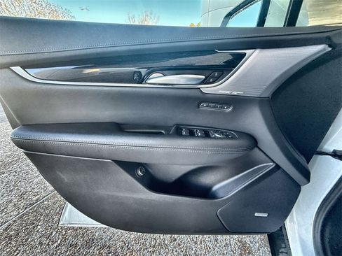 Certified 2025 Cadillac XT5 Premium Luxury image 21