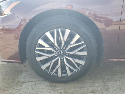 Used 2023 Nissan Altima 2.5 SV w/ SV Premium Package image 44