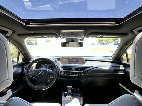Used 2019 Lexus UX 200 w/ Accessory Package 2 FWD image 29