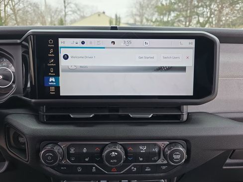 New 2026 Jeep Gladiator Sport image 19