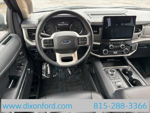 Used 2024 Ford Expedition XLT image 21