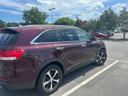 Used 2017 Kia Sorento EX FWD image 5