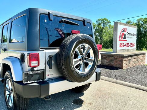 Used 2014 Jeep Wrangler Unlimited Sahara AWD/4WD image 29