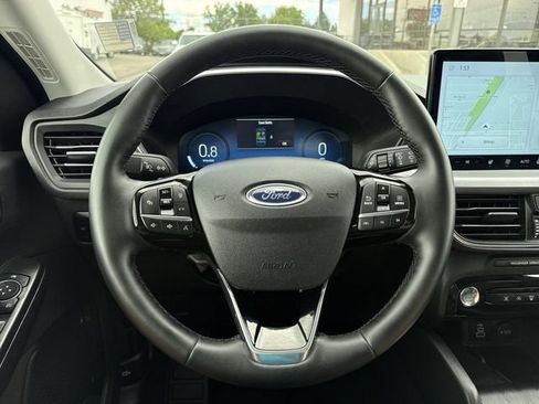 Used 2025 Ford Escape Platinum AWD/4WD image 14